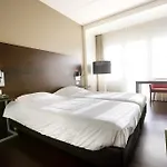 Hotel Golden Tulip Ampt 4*