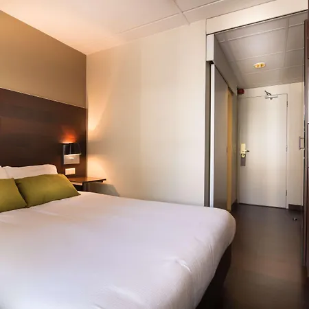 Golden Tulip Ampt Ξενοδοχείο