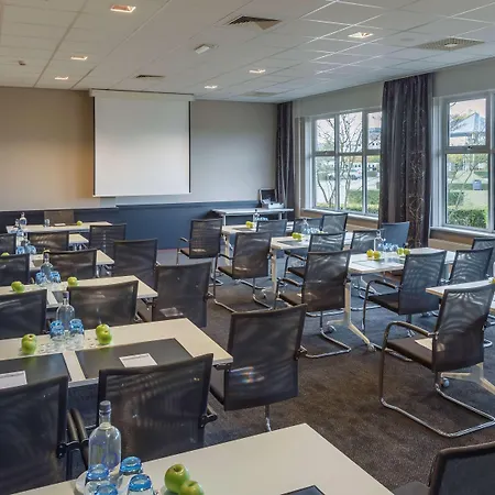 Hotell Golden Tulip Ampt