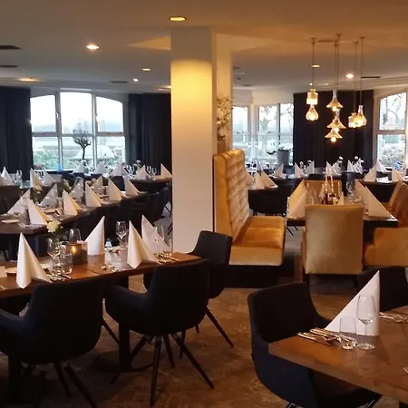 Golden Tulip Ampt Hotell