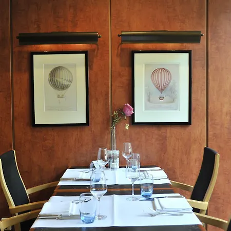 Golden Tulip Ampt 4*