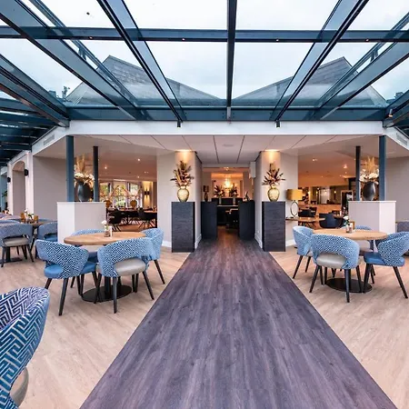 Golden Tulip Ampt 4*