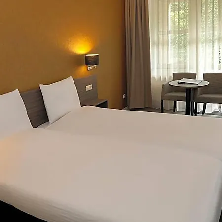 Golden Tulip Ampt Hotel
