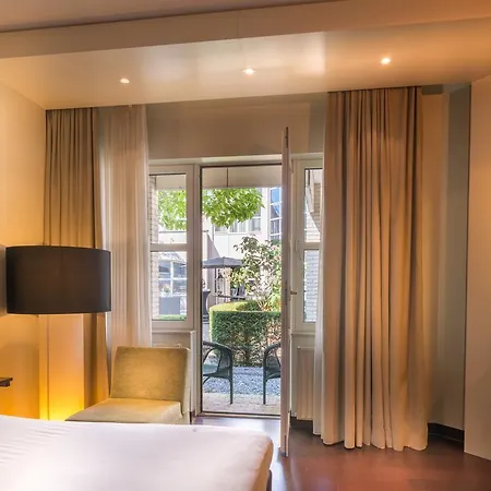 Golden Tulip Ampt 4*