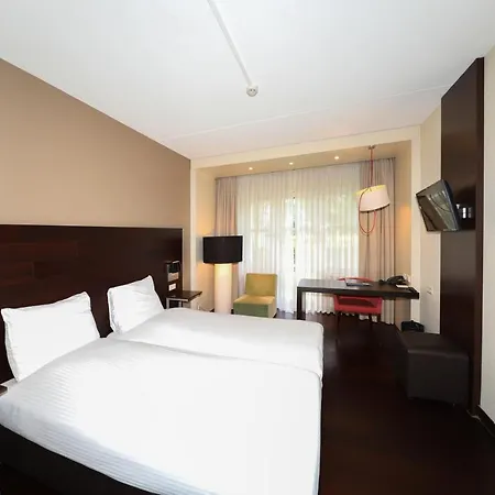 Golden Tulip Ampt Hotel