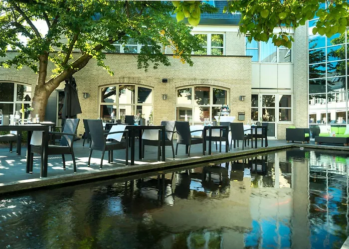 Szálloda Golden Tulip Ampt