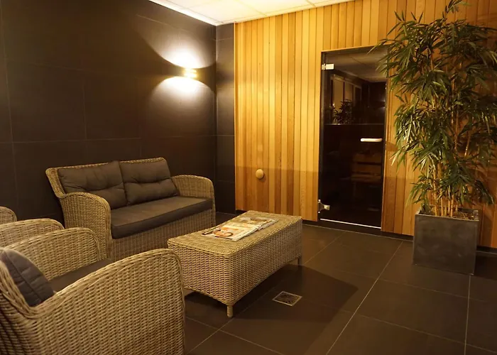 Hotell Golden Tulip Ampt