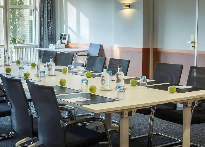 Golden Tulip Ampt Hotel 4*