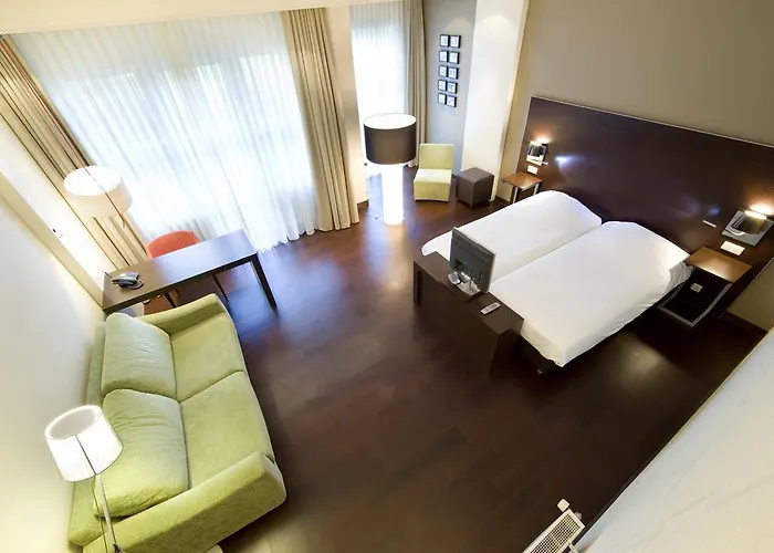 Szálloda Golden Tulip Ampt 4*