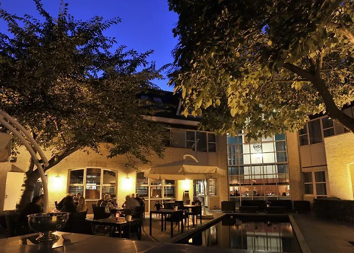 Golden Tulip Ampt Hotel 4*