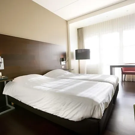 Szálloda Golden Tulip Ampt 4*