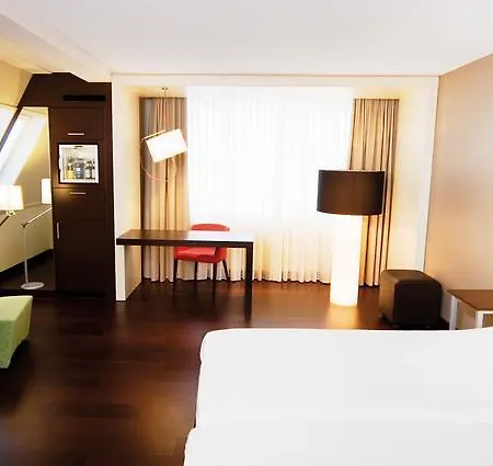 Golden Tulip Ampt 4* ナイケルク