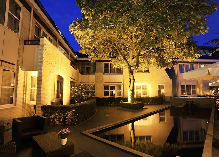 Golden Tulip Ampt 4* 네이케르크