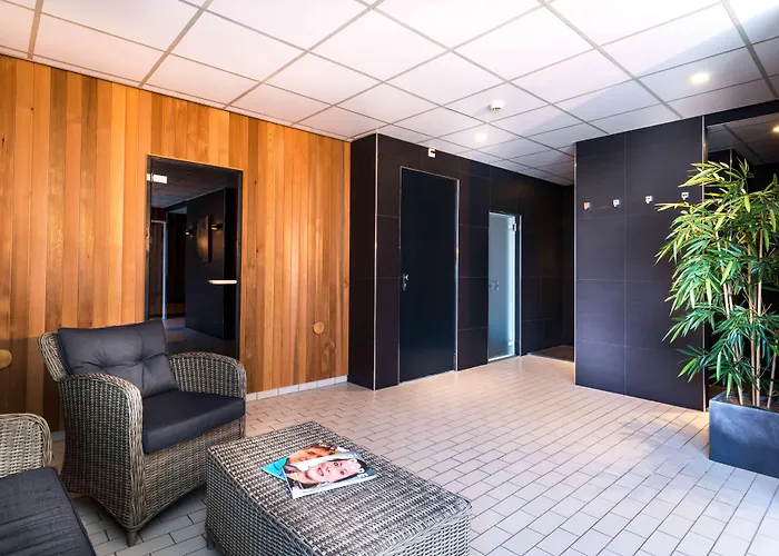 Golden Tulip Ampt 호텔 네이케르크