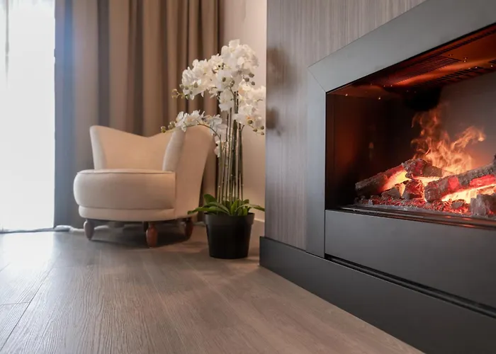 Golden Tulip Ampt 호텔