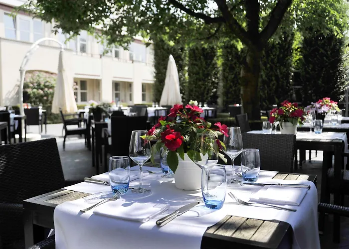 Golden Tulip Ampt 4*